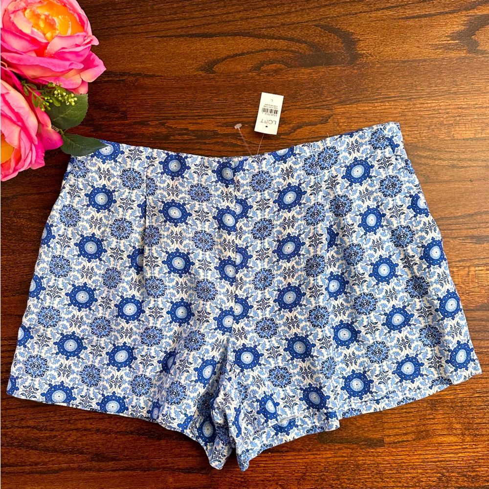 NWOT Blue Floral Pattern Women's Shorts